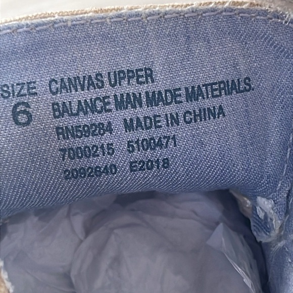 NWT The Children’s Place Toddler Boat Shoes - Tan Size 6 - Picture 9 of 10